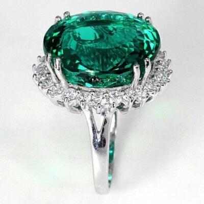 Ασημένιο 925 δαχτυλίδι διακοσμημένο με Τσαβορίτη Χαλαζία