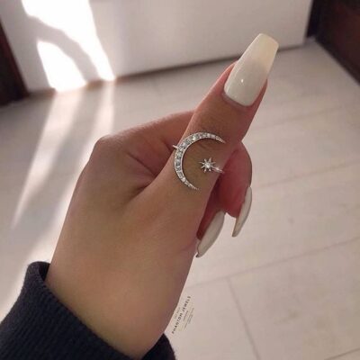 Ιδιαίτερο silver δαχτυλίδι διακοσμημένο με φεγγάρι και αστέρι!