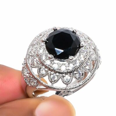 Δαχτυλίδι χειροποίητο ασήμι 925 διακοσμημένο με Μαύρο Όνυχα.