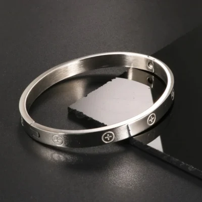 Luxury Love Bracellet