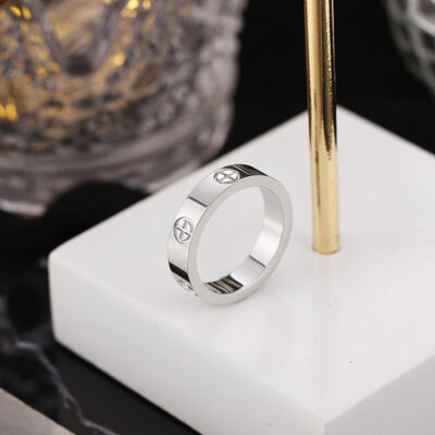 Δαχτυλίδι από τη σειρά Luxury Brand