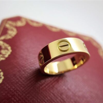 Δαχτυλίδι από τη σειρά Luxury Brand