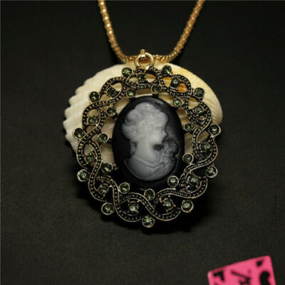 Κλασικό, διαχρονικό και αριστοκρατικό κολιέ καμέο, Vintage