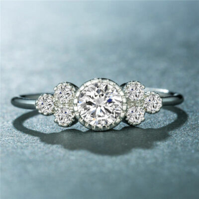 Επάργυρο δαχτυλίδι με ζιργκόν.