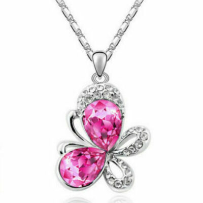 Μενταγιόν με μοτίφ μία ροζ πεταλούδα