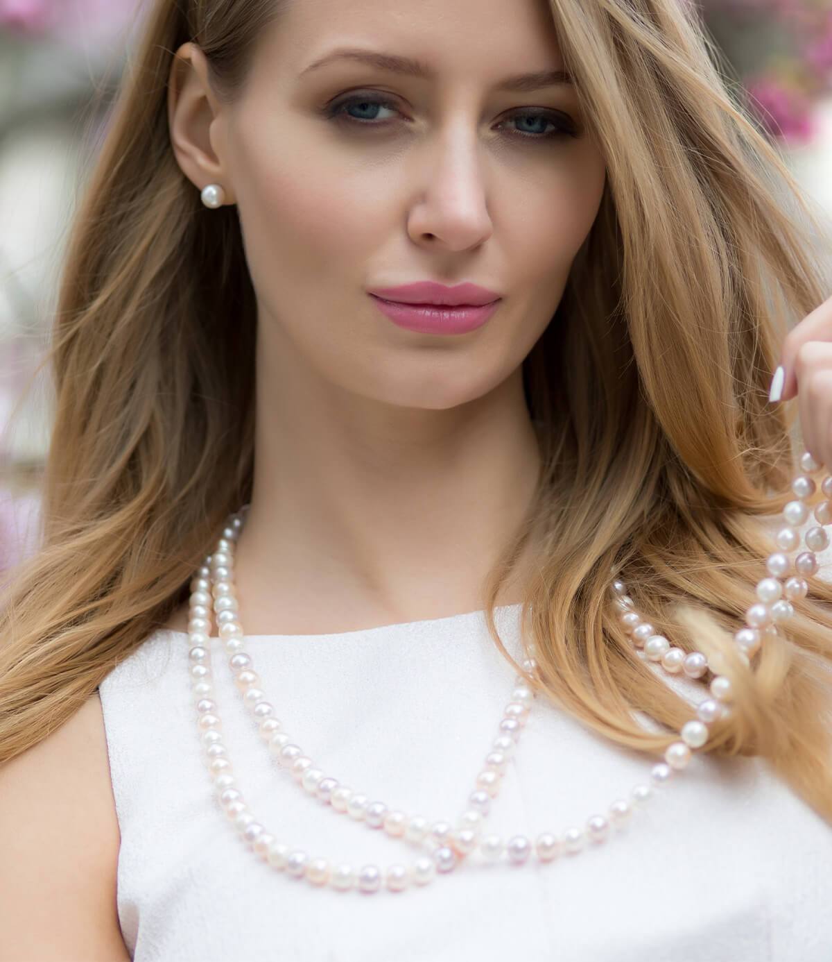 White-Gold-Pearl-Stud-Earrings_1800x1800