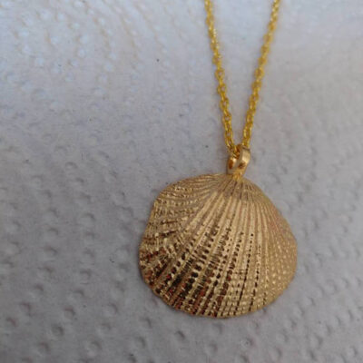 Το χρυσό μενταγιόν της Αφροδίτης