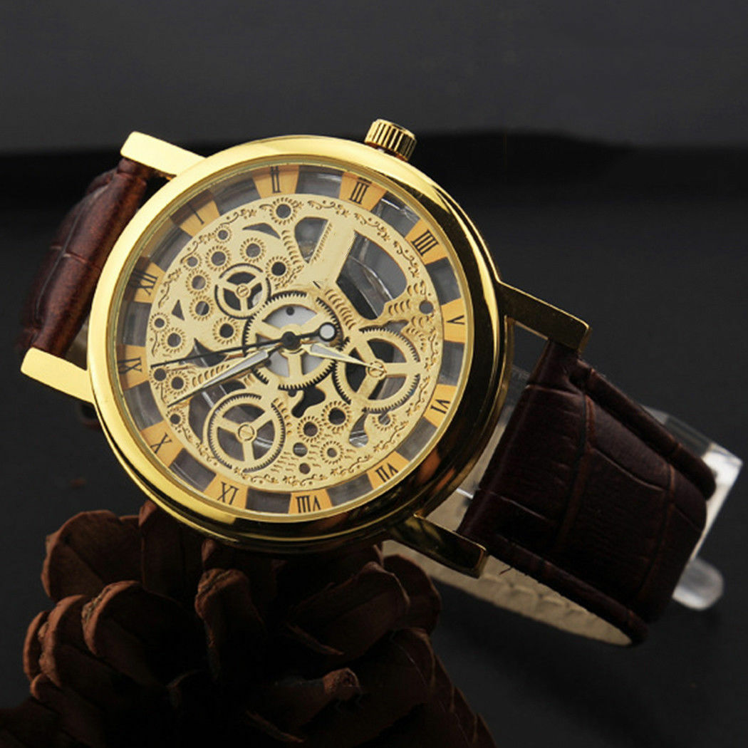 Ρολόι σε πολύ μοντέρνο σχέδιο Ρολόι σε πολύ μοντέρνο σχέδιο