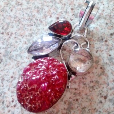 ​Ινδικό χειροποίητο μενταγιόν