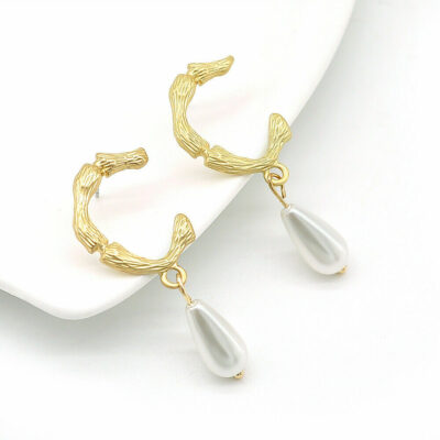 Σκουλαρίκια