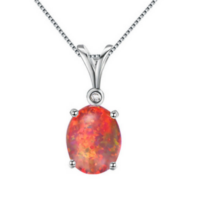 ​Μενταγιόν διακοσμημένο με μία πανέμορφη οπαλίνα