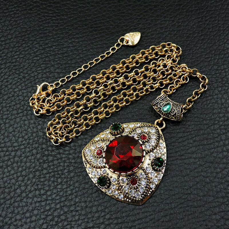 Συμβολικό κόσμημα βασισμένο στη βυζαντινή καλλιτεχνία Συμβολικό κόσμημα βασισμένο στη βυζαντινή καλλιτεχνία