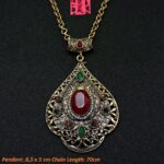 Vintage αισθητική σε βυζαντινά και αρχαϊκά σχέδια