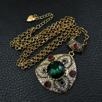 Χειροποίητο κολιέ με vintage αισθητική