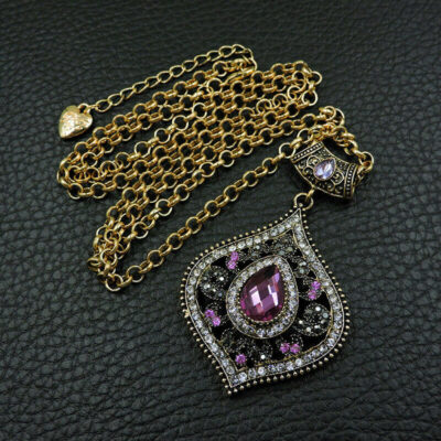 ​Συμβολικό μενταγιόν βασισμένο στη βυζαντινή καλλιτεχνία