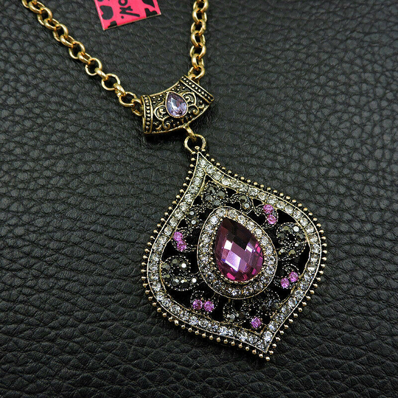 Συμβολικό μενταγιόν βασισμένο στη βυζαντινή καλλιτεχνία Συμβολικό μενταγιόν βασισμένο στη βυζαντινή καλλιτεχνία