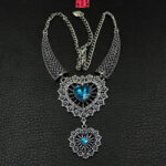 Το μενταγιόν του έρωτα και της αγάπης