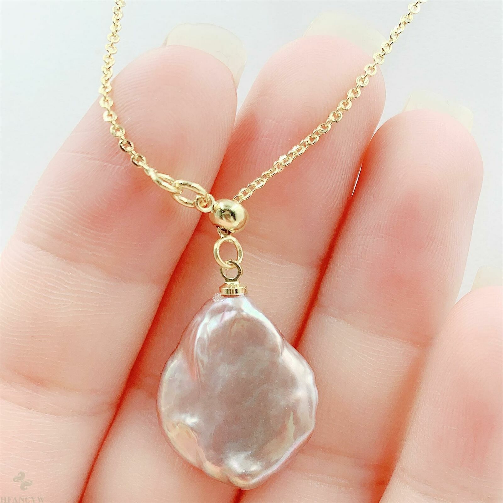 Μενταγιόν με υπέροχη φυσική baroque πέρλα Μενταγιόν με υπέροχη φυσική baroque πέρλα