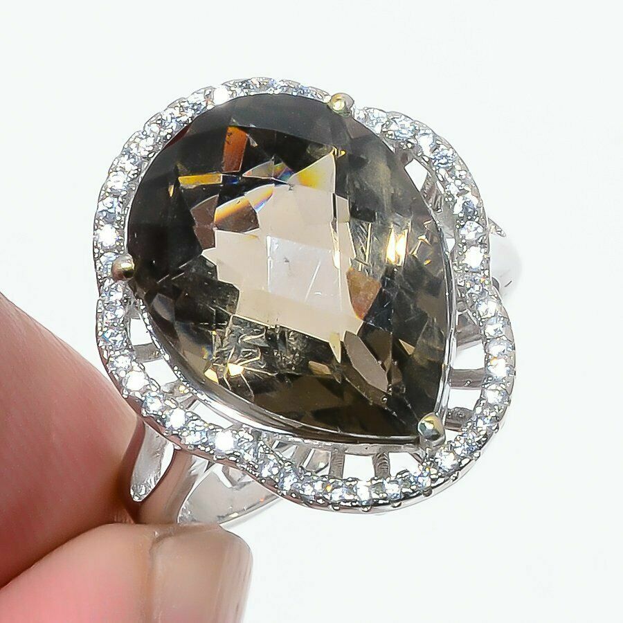 Ασήμι 925 διακοσμημένο με έναν ακαταμάχητης ομορφιάς χαλαζία καπνιά ΑΑ ( Smokey Quartz) Ασήμι 925 διακοσμημένο με έναν ακαταμάχητης ομορφιάς χαλαζία καπνιά ΑΑ ( Smokey Quartz)