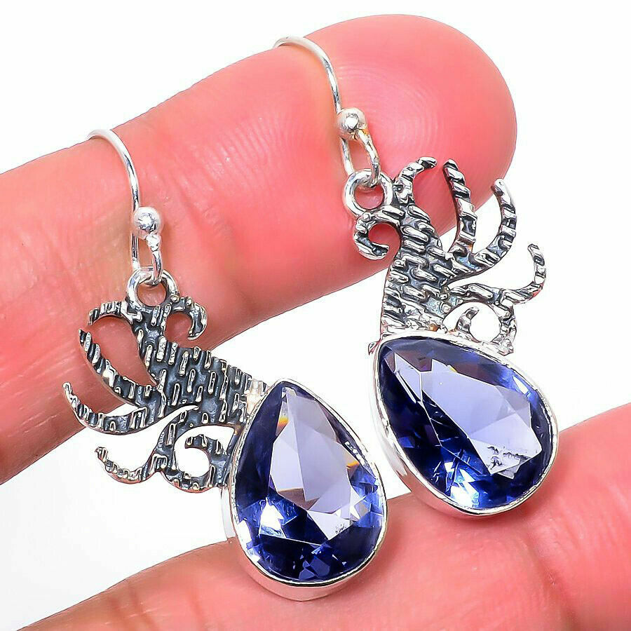 Ασήμι 925 και διακοσμημένα με υπέροχες ορυκτές πολύτιμες πέτρες Ιολίτη Ασήμι 925 και διακοσμημένα με υπέροχες ορυκτές πολύτιμες πέτρες Ιολίτη