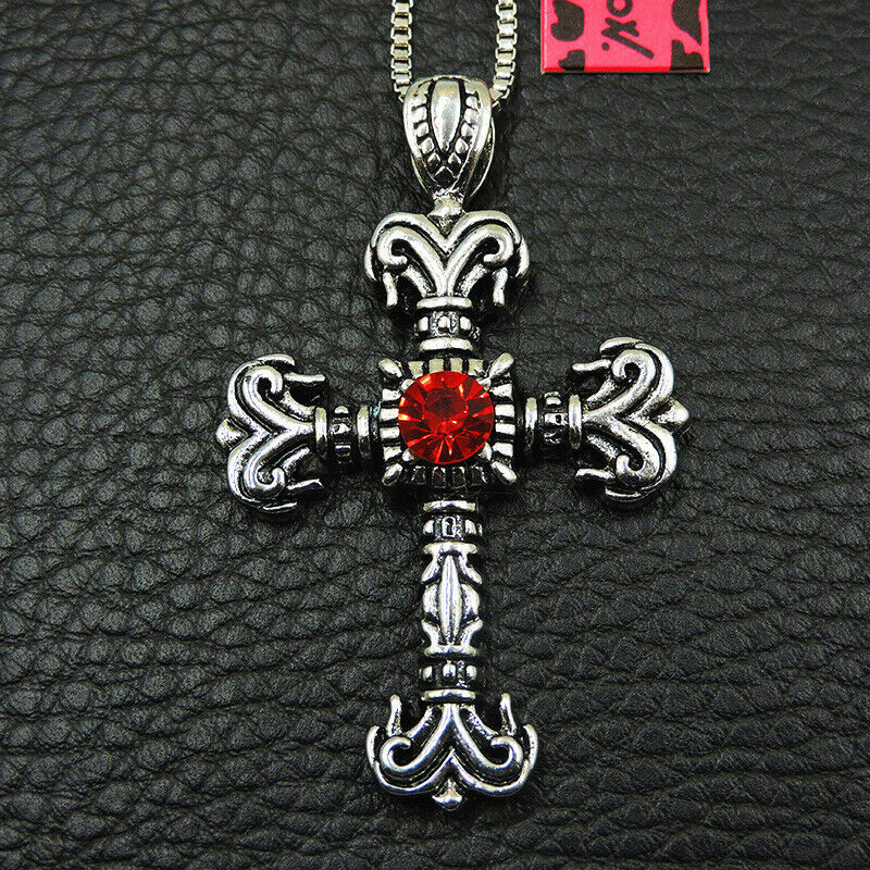 Μενταγιόν με μοτίφ το αιώνιο σύμβολο του Σταυρού Μενταγιόν με μοτίφ το αιώνιο σύμβολο του Σταυρού