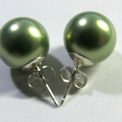 ​Ασημένια σκουλαρίκια κατασκευασμένα από ασήμι 925 διακοσμημένα με πράσινη round south sea shell 10mm.​