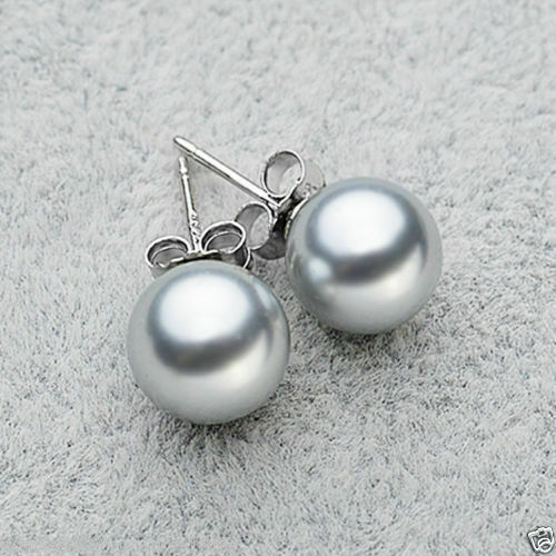 Ασημένια σκουλαρίκια κατασκευασμένα από ασήμι 925 διακοσμημένα με silver round south sea shell 10mm. Ασημένια σκουλαρίκια κατασκευασμένα από ασήμι 925 διακοσμημένα με silver round south sea shell 10mm.