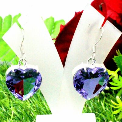 Ιδιαίτερα και μοναδικα σκουλαρικιά