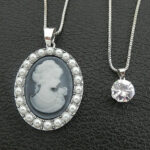 Ένα πραγματικό αριστούργημα το μενταγιόν που σας προτείνουμε