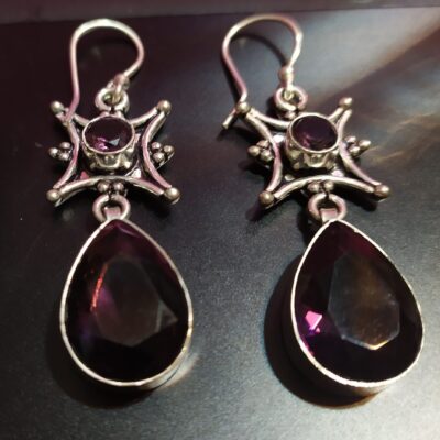 Ασήμι 925 διακοσμημένα με Αμέθυστους σε κοπή κοπή Pear​.