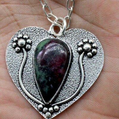 Xειροποίητο, κατασκευασμένο από ασήμι 925.