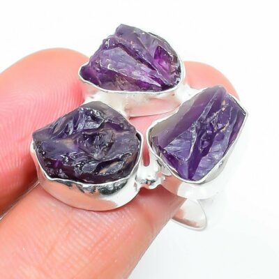 Χειροποίητo ινδικό δαχτυλίδι ασημένιο 925 με Αμέθυστο.