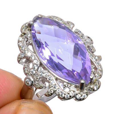 Δαχτυλίδι χειροποίητο ασήμι 925 διακοσμημένο με Αλεξανδρίτη.