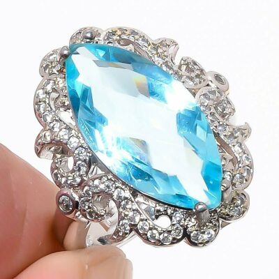 Δαχτυλίδι χειροποίητο ασήμι 925 διακοσμημένο με Ελβετικό μπλε τοπάζι.