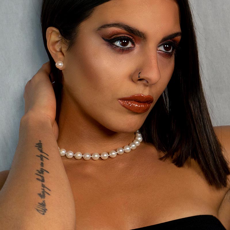 xeiropoihto-kolie-perles-konto-skoularikia-set-800x800